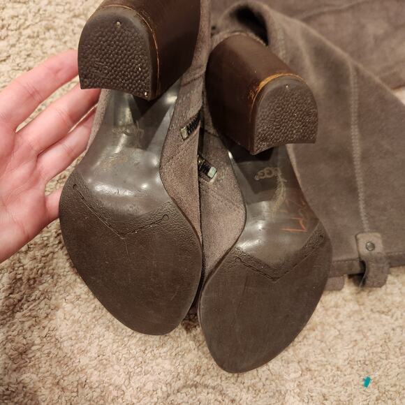 EUC UGG Gray Slouchy Tall Leather Seude Heel Boots Sz 7 - Picture 5 of 6